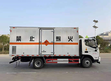鲅鱼圈爆破器材运输车