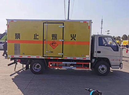 鲅鱼圈爆破器材运输车技术升级与安全合规新趋势